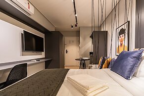 Charlie Houx Pinheiros