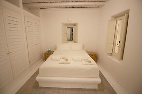 Mykonian Icon Villa