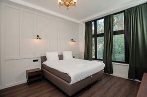 Mr.Lewis Hotel Rotterdam