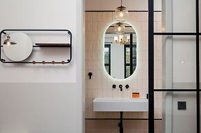 Mr.Lewis Hotel Rotterdam