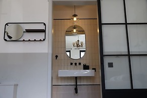 Mr.Lewis Hotel Rotterdam