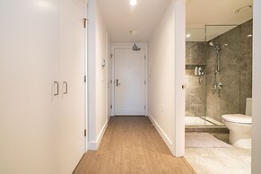 Charming Oasis Close to Airport & Downtown