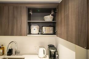 Charming Oasis Close to Airport & Downtown