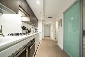 Charming Oasis Close to Airport & Downtown