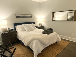 Dogwood at Main & Pine