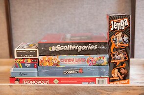 Dogwood at Main & Pine