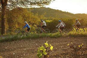 Sabàtic, Sitges, Autograph Collection