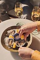 Sabàtic, Sitges, Autograph Collection