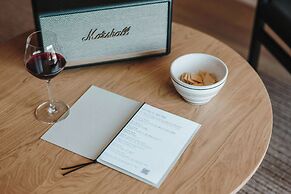 Sabàtic, Sitges, Autograph Collection