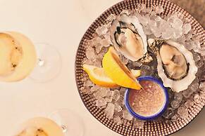 Sabàtic, Sitges, Autograph Collection