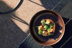 Sabàtic, Sitges, Autograph Collection