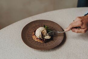 Sabàtic, Sitges, Autograph Collection