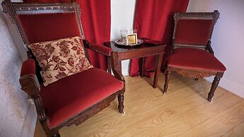 The 1890 Freeman House