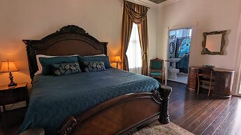 The 1890 Freeman House