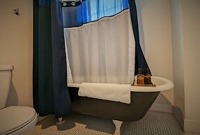 The 1890 Freeman House