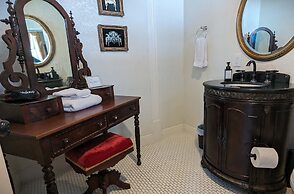 The 1890 Freeman House