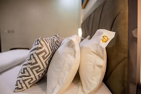 GRAZIA HOTEL & APARTMENTS