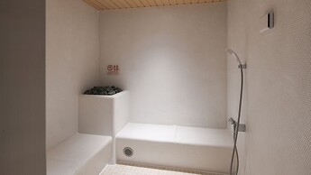 REF Kansai Airport by VESSEL HOTELS