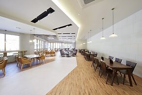 BAEKHAK JAYURO RESORT