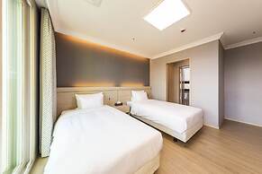 BAEKHAK JAYURO RESORT