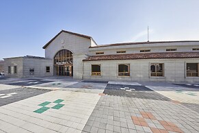 BAEKHAK JAYURO RESORT