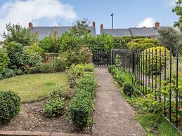 7 Severn Terrace