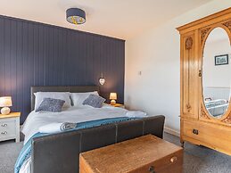 7 Severn Terrace