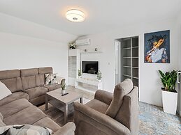 SKY9 Apartments - Homes & Villas