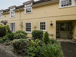 138d Old Star & Garter Mews