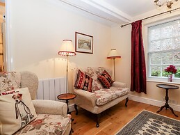 138d Old Star & Garter Mews