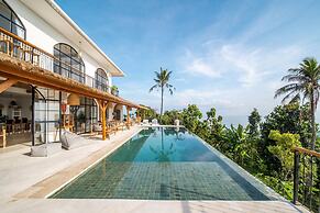 NEW ! Stunning 4BR Jungle View Villa in Lovina