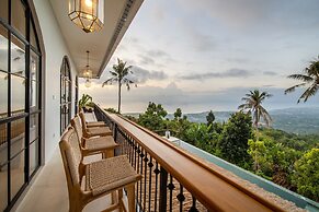 NEW ! Stunning 4BR Jungle View Villa in Lovina