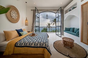 NEW ! Stunning 4BR Jungle View Villa in Lovina