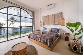 NEW ! Stunning 4BR Jungle View Villa in Lovina