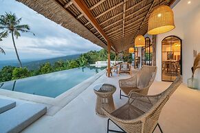 NEW ! Stunning 4BR Jungle View Villa in Lovina