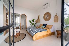 NEW ! Stunning 4BR Jungle View Villa in Lovina