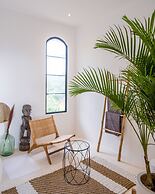 NEW ! Stunning 4BR Jungle View Villa in Lovina