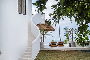 NEW ! Stunning 4BR Jungle View Villa in Lovina