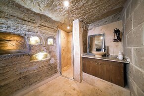 Azalea Terrace Cave Hotel