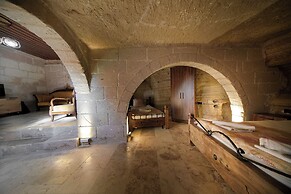 Azalea Terrace Cave Hotel