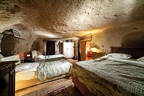 Azalea Terrace Cave Hotel