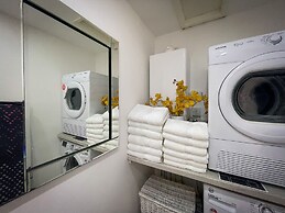 Captivating House in Aberdare Sleeps 6 Near Brecon