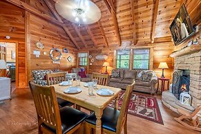 Bean Pot 1 Bedroom Cabin by RedAwning