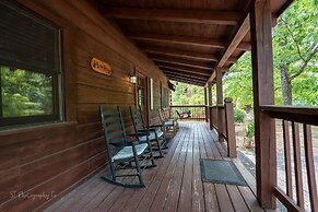 Bean Pot 1 Bedroom Cabin by RedAwning