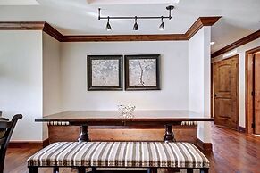 Ritz Carlton Vail #200 3 Bedroom Condo by RedAwning
