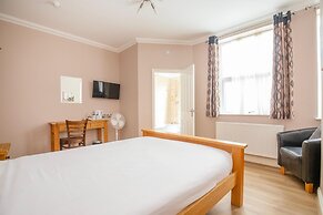 Marlborough Hotel