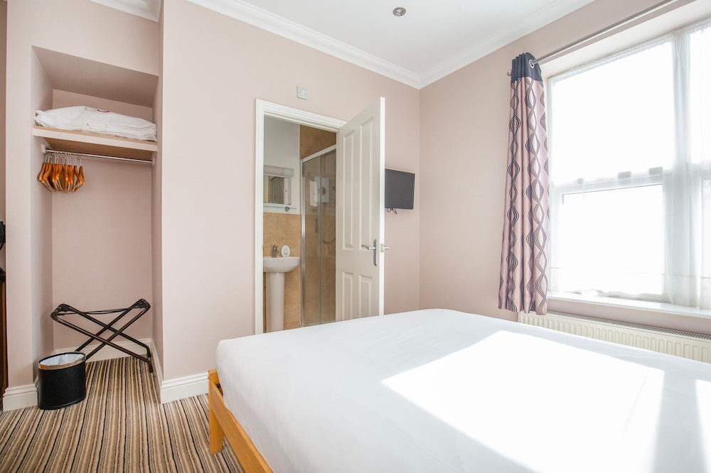 Marlborough Hotel