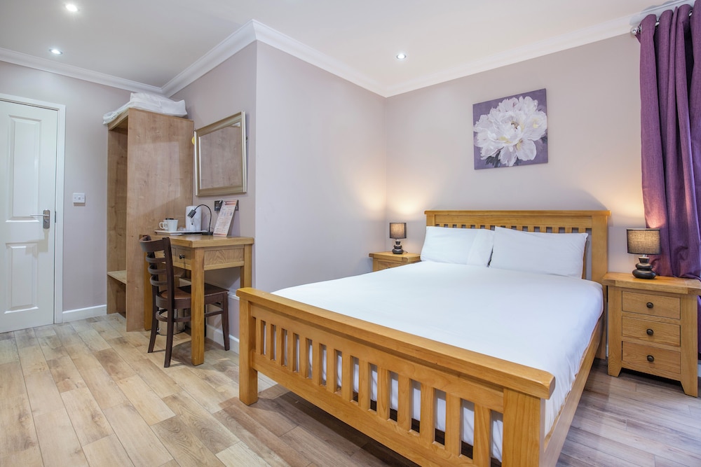Marlborough Hotel