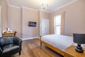Marlborough Hotel