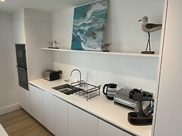 Stunning Cliff Edge Apartment in Newquay